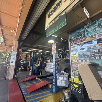 Speedy Lane Automotive - Oil change (my own oil and filter provided) flat rate $35 - Auto Repair Near Me - Van Nuys, California