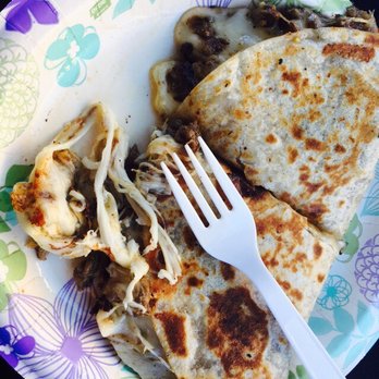 Tacos de la 35 - Asada quesadilla (so so yummy!) - Mexican Near Me - West Valley City, Utah Tacos de la 35 - Asada quesadilla (so so yummy!) - Mexican Near Me - West Valley City, Utah