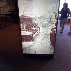 Lake Superior Maritime Visitor Center Army Corps of Engineers - Lots of exhibits