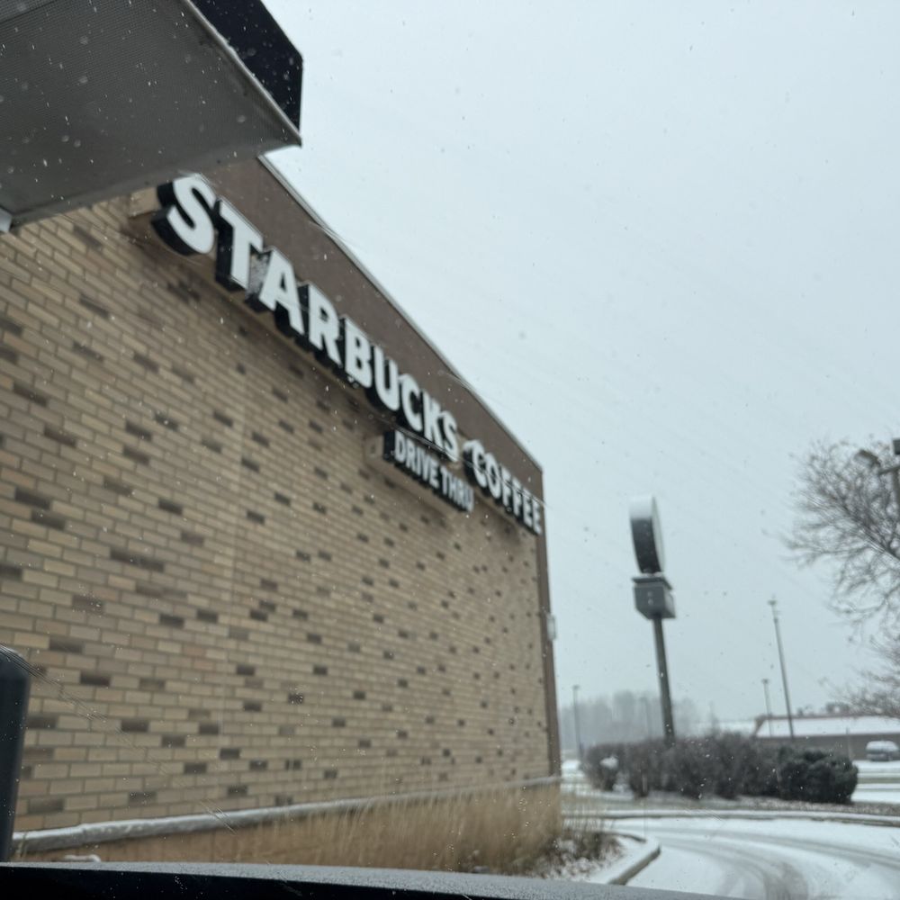 Starbucks - Coffee & Tea Near Me - Oak Creek, Wisconsin Starbucks - Coffee & Tea Near Me - Oak Creek, Wisconsin