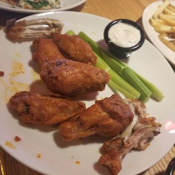 Applebee's Grill + Bar - Bone in wings - American Near Me - Vancouver, Washington Applebee's Grill + Bar - Bone in wings - American Near Me - Vancouver, Washington
