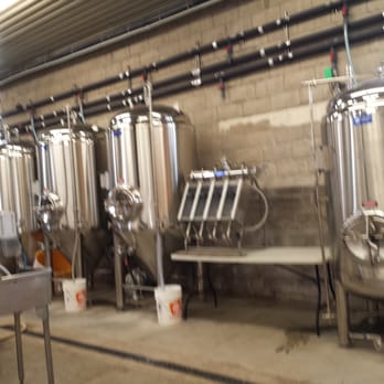 Block Three Brewery - Breweries Near Me - St. Jacobs, Ontario