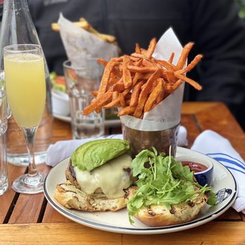Alfie's - organic turkey burger - New American Near Me - New York, New York Alfie's - organic turkey burger - New American Near Me - New York, New York