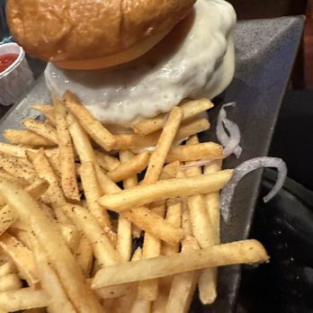 The Sweet Sap - Fried Shrimp Burger - New American Near Me - Flushing, New York