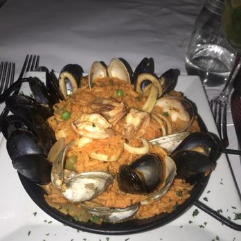Amor Cubano - Paella a la Marinera - Cuban Near Me - New York, New York Amor Cubano - Paella a la Marinera - Cuban Near Me - New York, New York