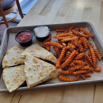 Hickory by Kent Rathbun - Brisket quesadilla with sweet potato fries - Barbeque Near Me - Dallas, Texas Hickory by Kent Rathbun - Brisket quesadilla with sweet potato fries - Barbeque Near Me - Dallas, Texas