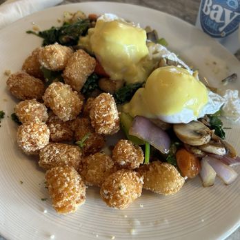 BAY LOCAL EATERY - Updated July 2024 - 1728 Photos & 992 Reviews - 2917 Shore Dr, Virginia Beach