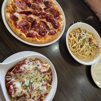 Modo Mio - Stuffed shell dish, 10" hot honey pizza, and carbonara - Pizza Near Me - Peoria, Arizona Modo Mio - Stuffed shell dish, 10" hot honey pizza, and carbonara - Pizza Near Me - Peoria, Arizona