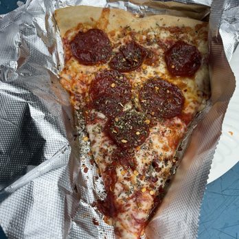 $1.50 Fresh Pizza - Pep slice plus oregano and red pepper - Pizza Near Me - New York, New York $1.50 Fresh Pizza - Pep slice plus oregano and red pepper - Pizza Near Me - New York, New York