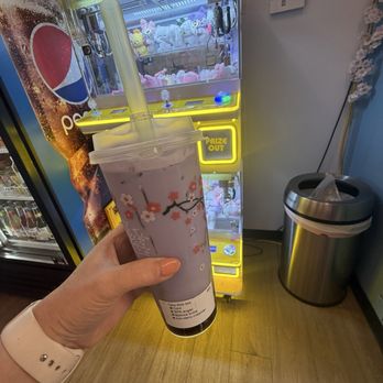 Annie Asian Mart - Taro milk tea with boba - Bubble Tea Near Me - Salem, Massachusetts