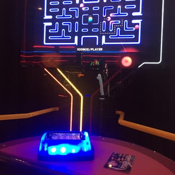 Dave & Buster's Hollywood - Pac Man - Arcades Near Me - Hollywood, Florida