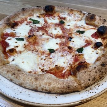 Sixty Vines - Margherita pizza - New American Near Me - Nashville, Tennessee Sixty Vines - Margherita pizza - New American Near Me - Nashville, Tennessee