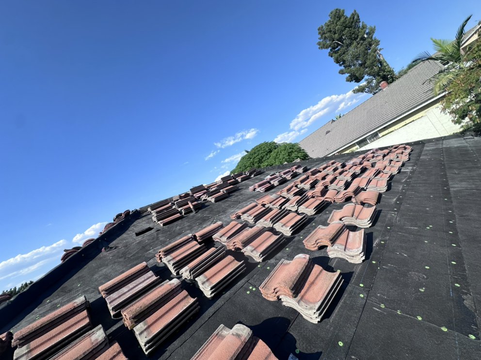 Slide of Jacinto’s Roofing