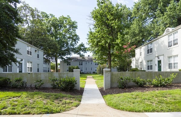 HISTORIC BALLSTON PARK APTS - Updated October 2025 - 59 Photos & 23 ...