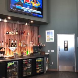 Comfort Zone - Better than average airport eats