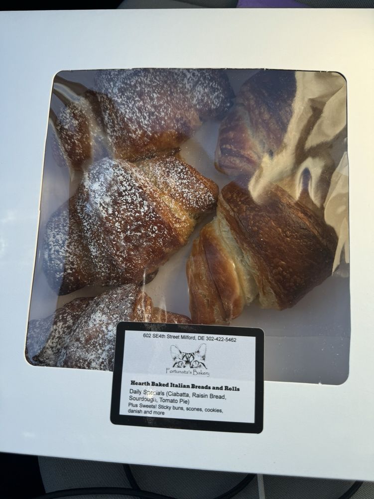 FORTUNATA’S BAKERY Updated August 2024 15 Photos 602 SE 4th St