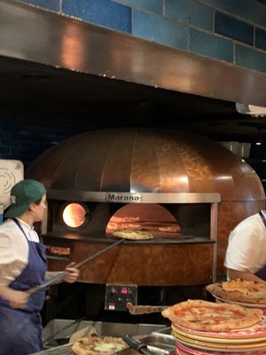 Pizzeria Popolare by null