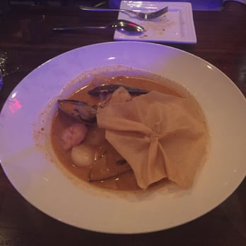 Enthaice Thai Kitchen - Mussuman curry with mixed seafood! Overcooked though :( such a shame! - Thai Near Me - Astoria, New York