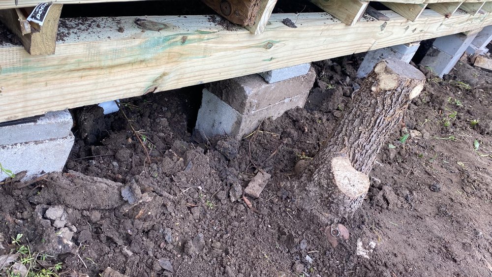 Slide of ER Roofing & Reconstruction