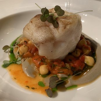 Hotel Monopol - Monkfish with chickpeas, roast peppers and aubergine purée - Hotels Near Me - Wrocław, DS Hotel Monopol - Monkfish with chickpeas, roast peppers and aubergine purée - Hotels Near Me - Wrocław, DS