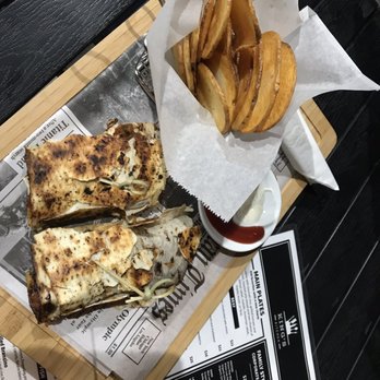 King’s Lounge La - Great presentation - Mediterranean Near Me - Glendale, California