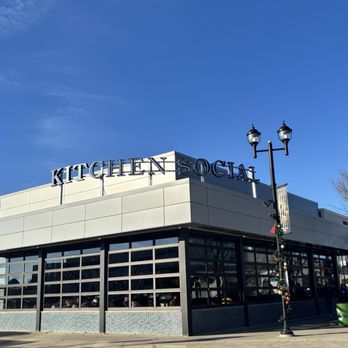 Kitchen Social - Outside - Cocktail Bars Near Me - Beachwood, Ohio