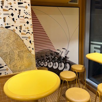 Motoretta Gelato - Ice Cream & Frozen Yogurt Near Me - Vancouver, British Columbia