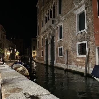 Osteria Fanal Del Codega - Seating by the canal - Restaurants Near Me - Venezia, VE