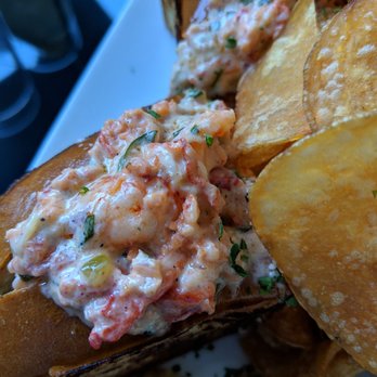 The Rutledge - Lobster roll starter - Bars Near Me - Franklin, Tennessee