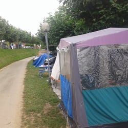 Camping Ribadesella - Todo muy verde :D