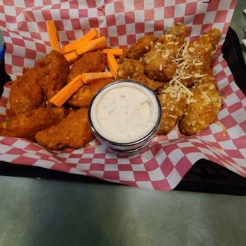 Vince's Pasta & Pizza - Pizza Near Me - Lancaster, California Vince's Pasta & Pizza - Pizza Near Me - Lancaster, California