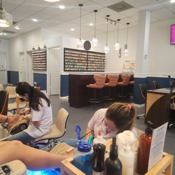 Nail Spa - Nail Salons Near Me - Brandon, Florida
