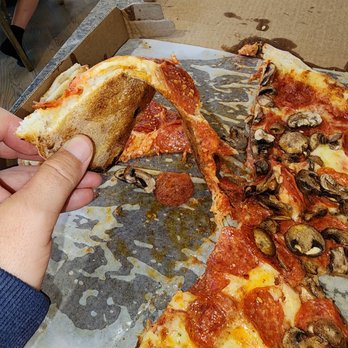 Pontillo's Pizzeria - Soggy greasy pizza - Pizza Near Me - Pittsford, New York