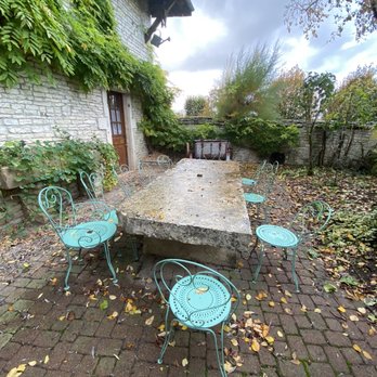 Auberge la Beursaudière - Patio - Bourguignon Near Me - Nitry, 89 Auberge la Beursaudière - Patio - Bourguignon Near Me - Nitry, 89