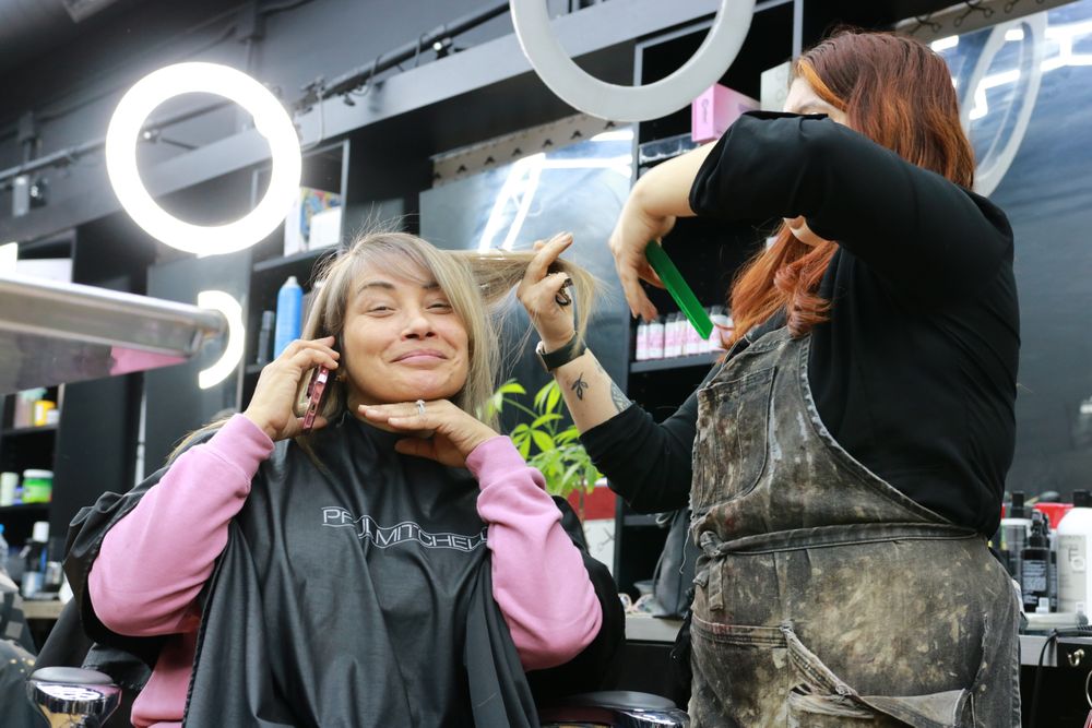 Rockstar Barbershop Logo