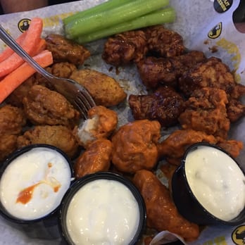Buffalo Wild Wings - Boneless chicken wings - Sports Bars Near Me - Eatontown, New Jersey