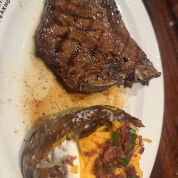 Logan's Roadhouse - 12 oz. Ribeye - Steakhouses Near Me - Tifton, Georgia Logan's Roadhouse - 12 oz. Ribeye - Steakhouses Near Me - Tifton, Georgia