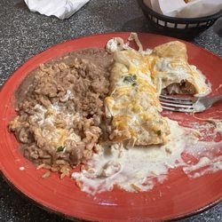 Chilito's Pepper Cafe - Chicken enchiladas