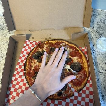 Toss Pizzeria & Pub - Gluten free pizza - Pizza Near Me - Austin, Texas Toss Pizzeria & Pub - Gluten free pizza - Pizza Near Me - Austin, Texas