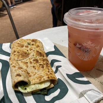 Starbucks - Egg white and spinach wrap with a strawberry açaà lemonade - Coffee & Tea Near Me - Pensacola, Florida Starbucks - Egg white and spinach wrap with a strawberry açaà lemonade - Coffee & Tea Near Me - Pensacola, Florida