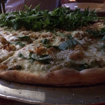 Johnny Pepperoni - Clam pie - Pizza Near Me - Hoboken, New Jersey