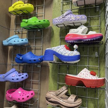 Journeys - Shoe Stores Near Me - Cedar Park, Texas Journeys - Shoe Stores Near Me - Cedar Park, Texas