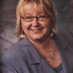 Farmers Insurance - Heidi Hall