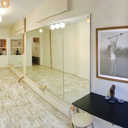 Mud And Lotus Training Center - Lotus Center side of Mud And Lotus NYC: Yoga, Pilates Mat, Meditation & magical vibes!