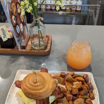 The Breakfast Company - The Breakwich with the BEST home fries. - Breakfast & Brunch Near Me - Bradenton, Florida