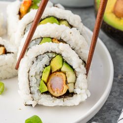 Oasis International Cuisine - Shrimp Tempura Roll