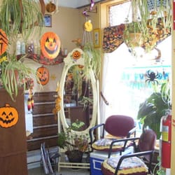 Mane Event Hair Shoppe - Halloween theme