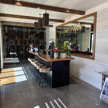 Amizetta Estate Winery - Tasting room - Wineries Near Me - Saint Helena, California Amizetta Estate Winery - Tasting room - Wineries Near Me - Saint Helena, California