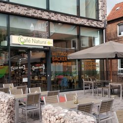 Café Natura - SE Bio Markt - Außenansicht