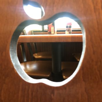 Applebee's Grill + Bar - Sports Bars Near Me - Tullahoma, Tennessee